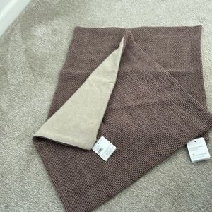 NWT set of 2 Pottery Barn Faye textured pillow covers. Size 20 x 20.